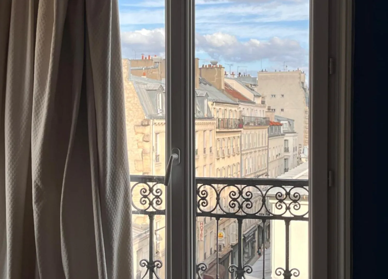 Appartement Vivre Au Village Des Batignolles Parijs
