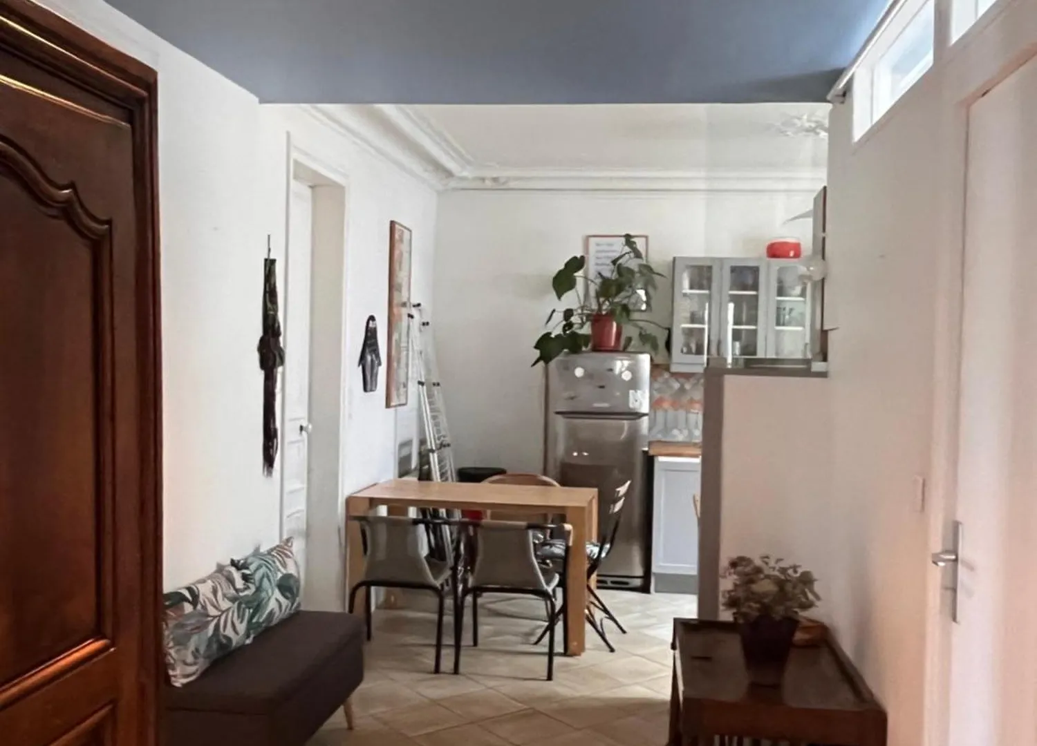 Vivre Au Village Des Batignolles *